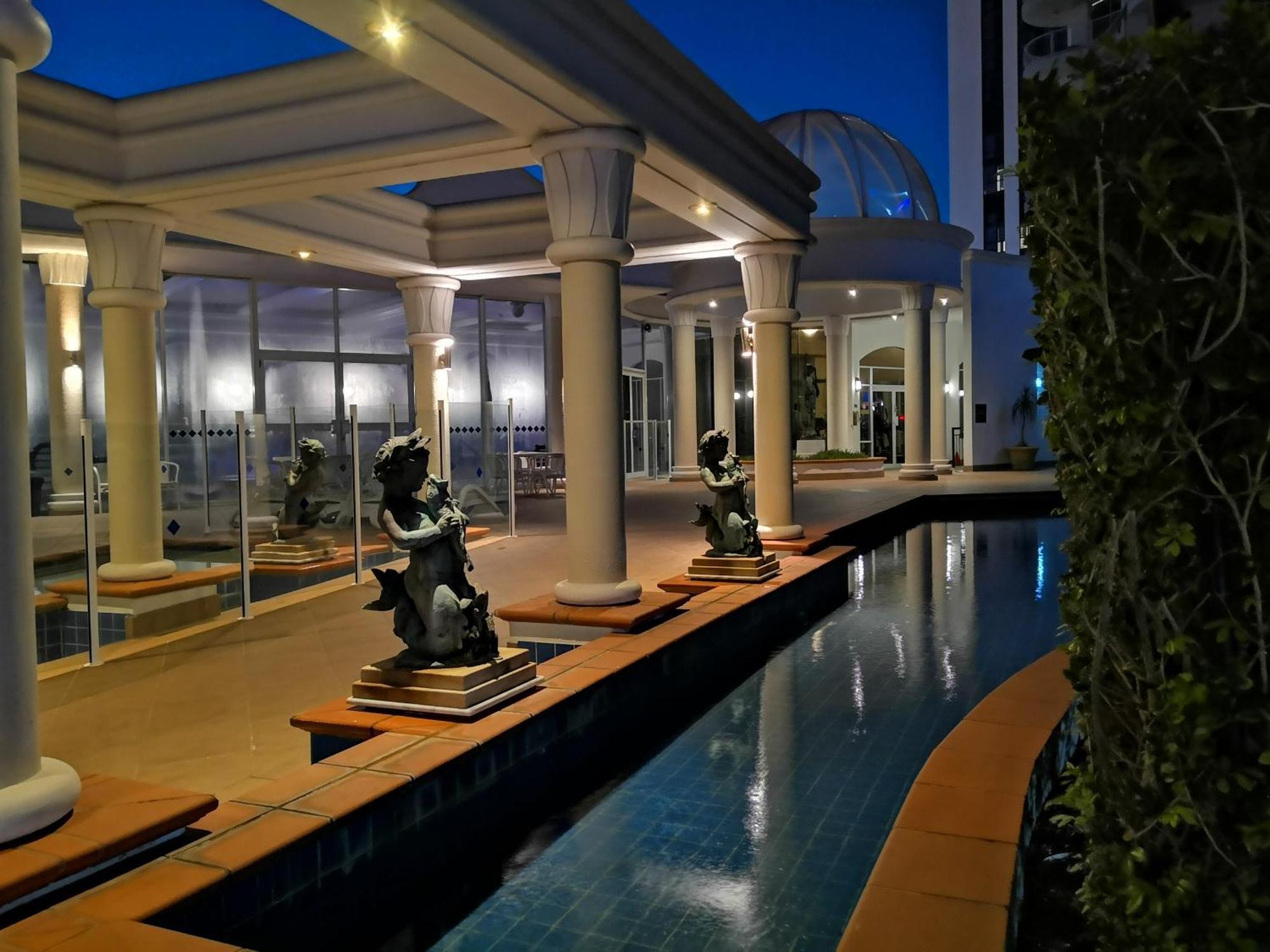 Broadbeach Gold Coast Exterior foto